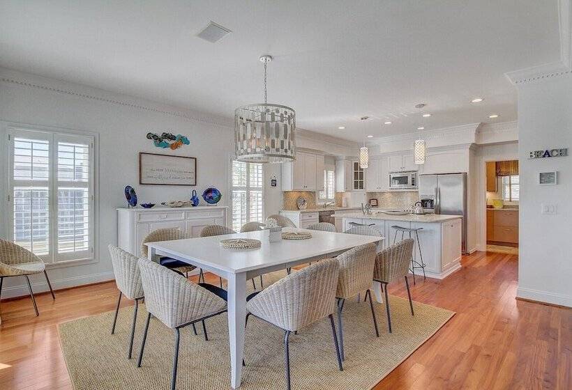 3001 Palm Boulevard By Avantstay Across From Beach & Ocean Views!