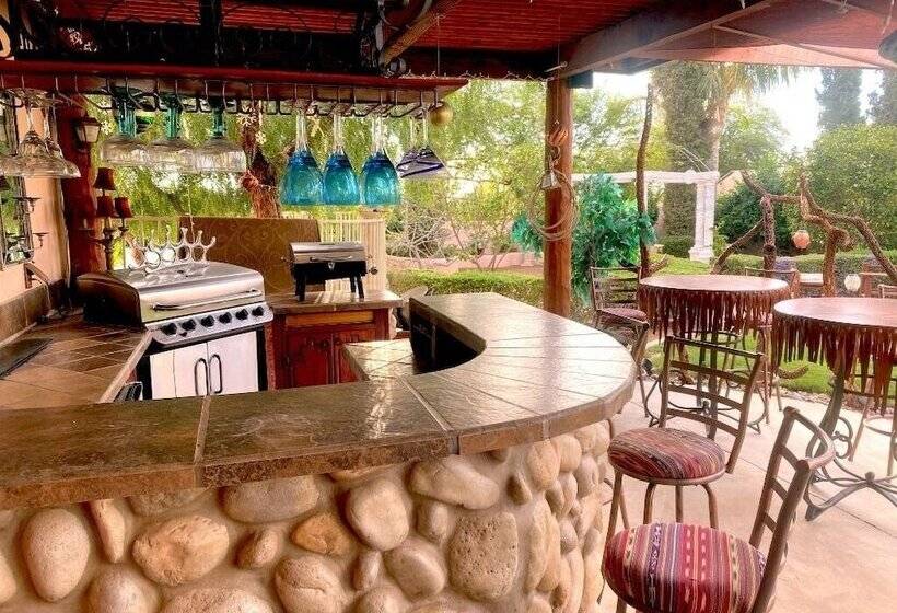 مبيت وإفطار The Casita