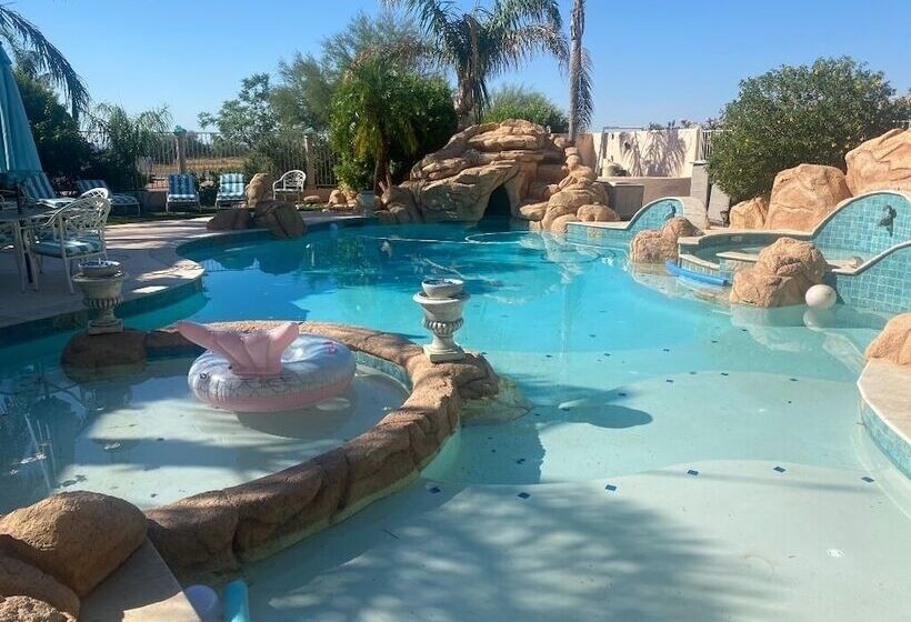 مبيت وإفطار The Casita