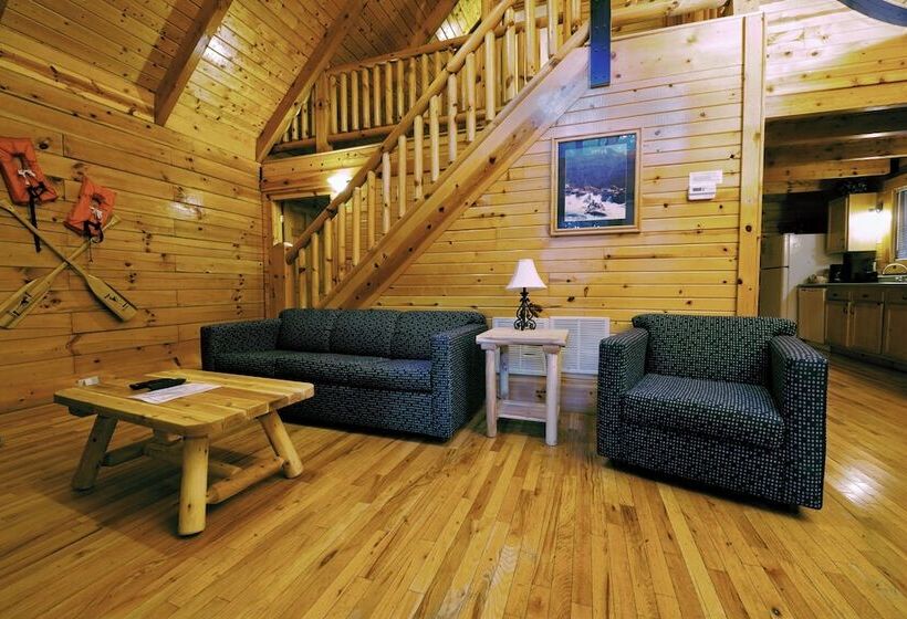 Cabins At Pine Haven