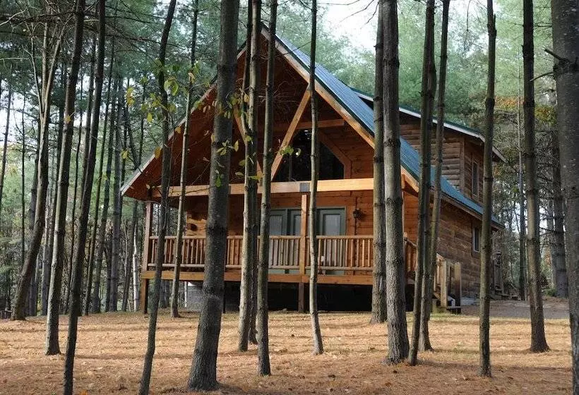 Cabins At Pine Haven