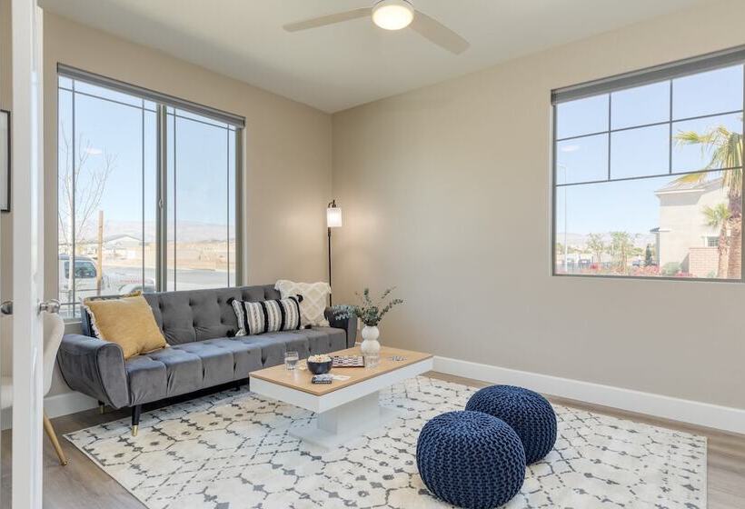 Desert Eden By Avantstay 6br W/ Ensuite Backyard Oasis W/ Pool & Hot Tub!