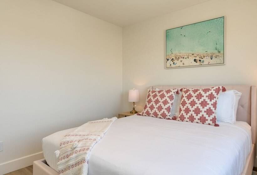 Desert Eden By Avantstay 6br W/ Ensuite Backyard Oasis W/ Pool & Hot Tub!