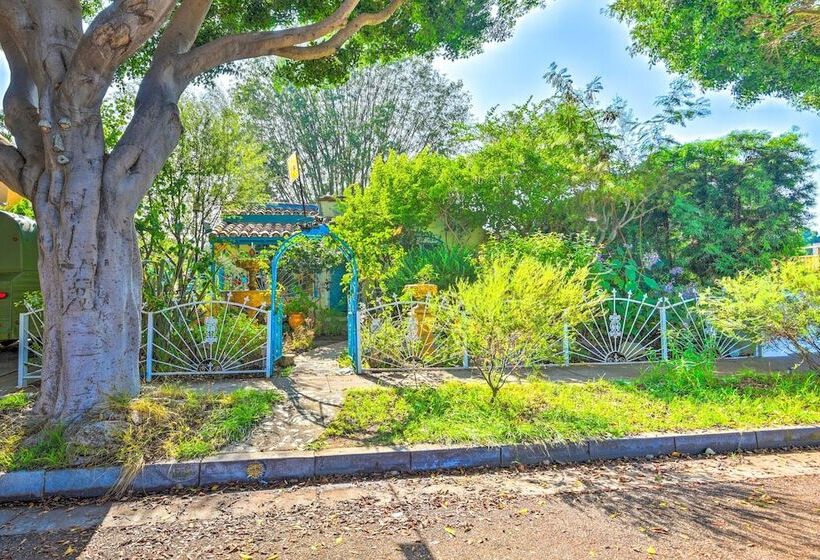 Flower Garden Cottage W/ Treehouse & Waterfall By Redawning