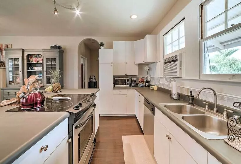 Hawaiian Hideaway W/ Yard < 2 Miles To Hilo Bay!