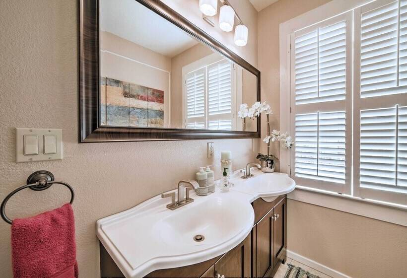 Hawaiian Hideaway W/ Yard < 2 Miles To Hilo Bay!