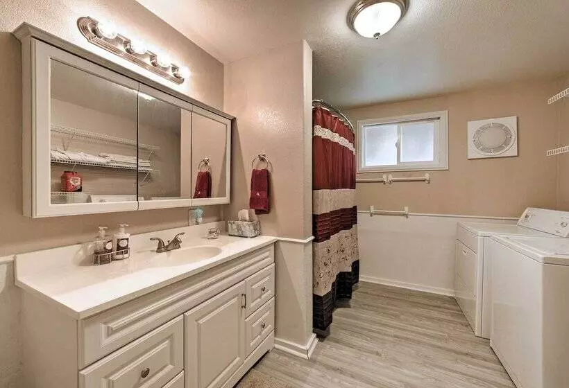 Hawaiian Hideaway W/ Yard < 2 Miles To Hilo Bay!