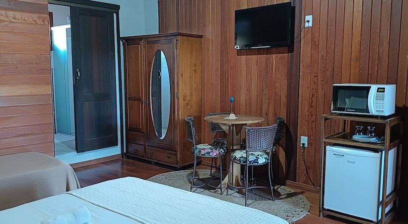 פונדק Pousada Gauleses Praia Do Rosa