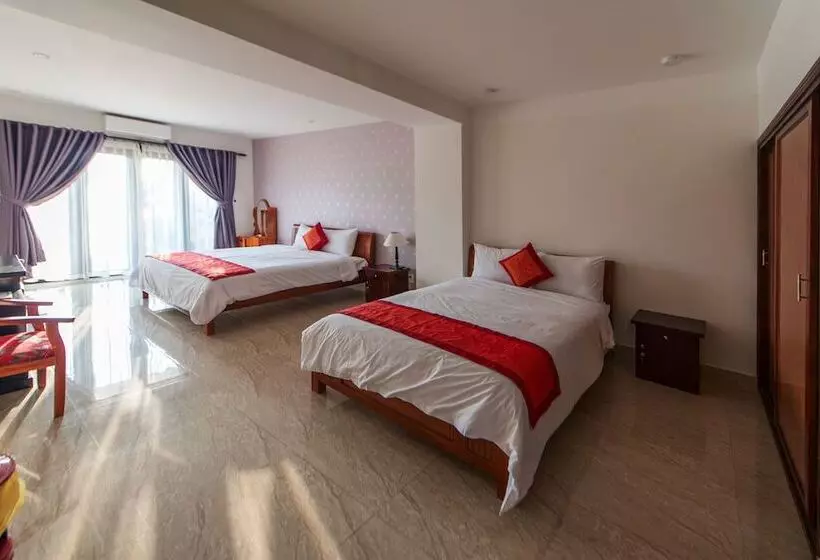 هتل Bi S House Homestay
