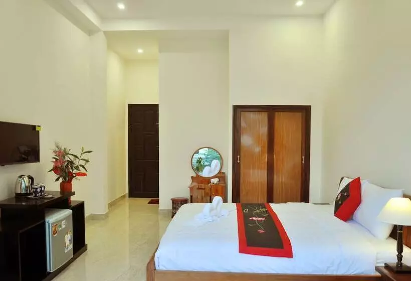 هتل Bi S House Homestay