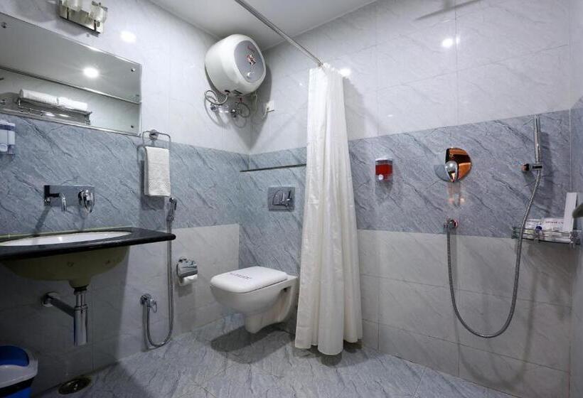 Hotel Blue Bird, Nagaon