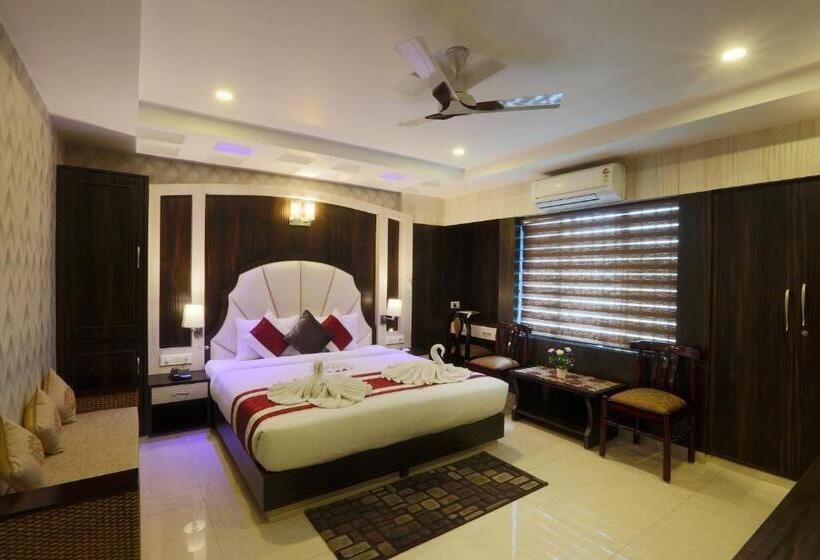 Hotel Blue Bird, Nagaon