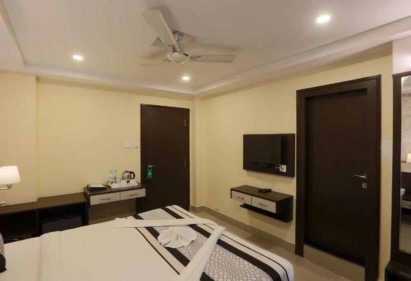 Hotel Blue Bird, Nagaon