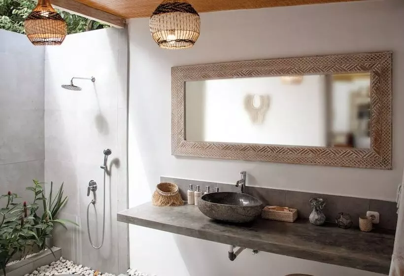 Hotelli Hot Stone Club Ubud