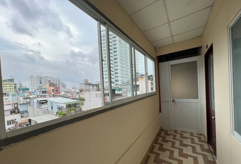 هتل Meru Guesthouse