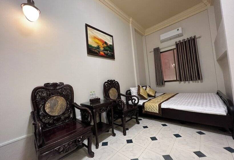 هتل Meru Guesthouse