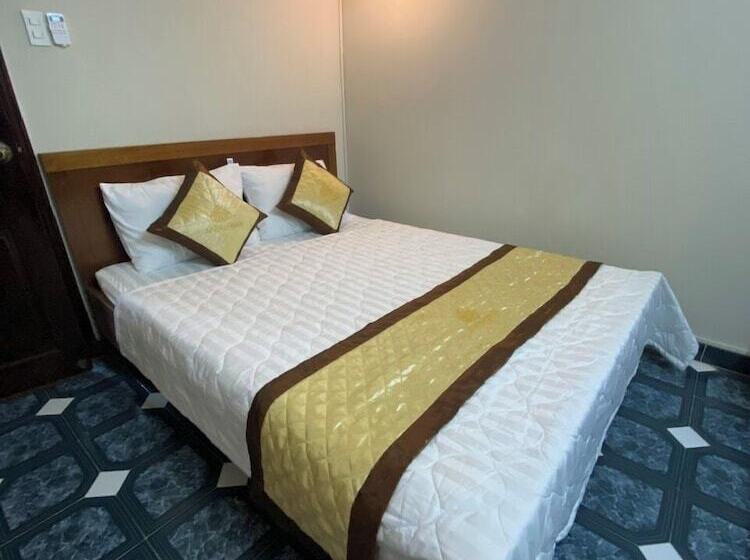 هتل Meru Guesthouse