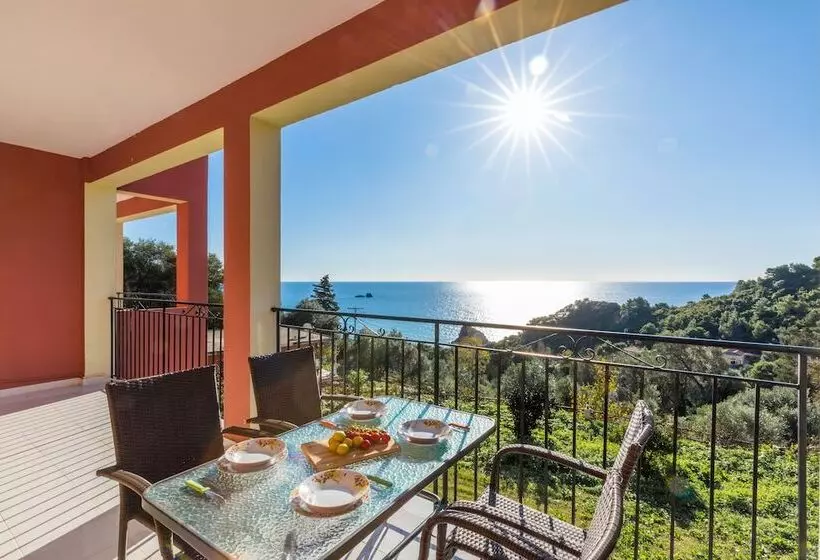 Hotelli Pelekas Beach Escape By Konnect