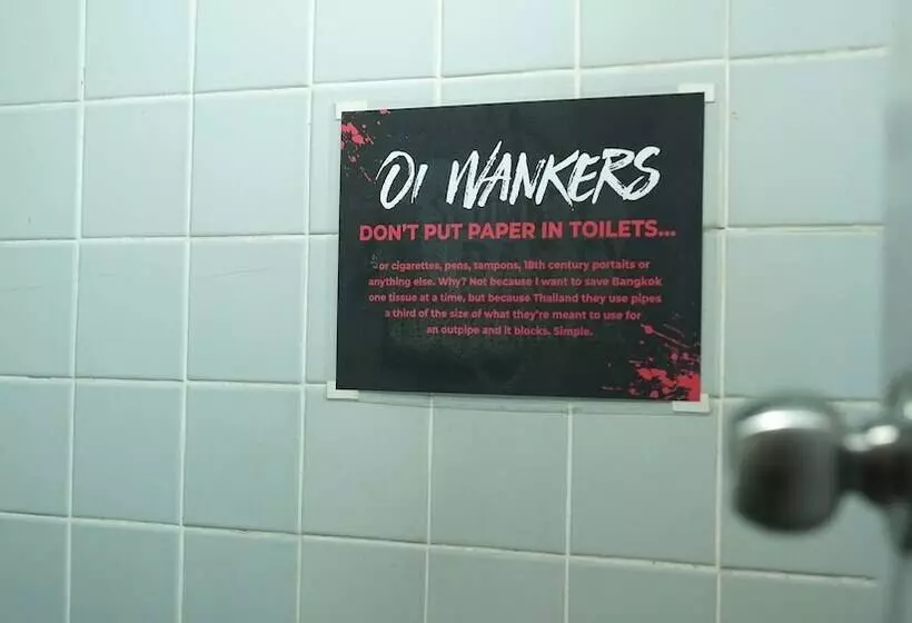 Hotelli Slumber Party Surf Khao Lak Hostel