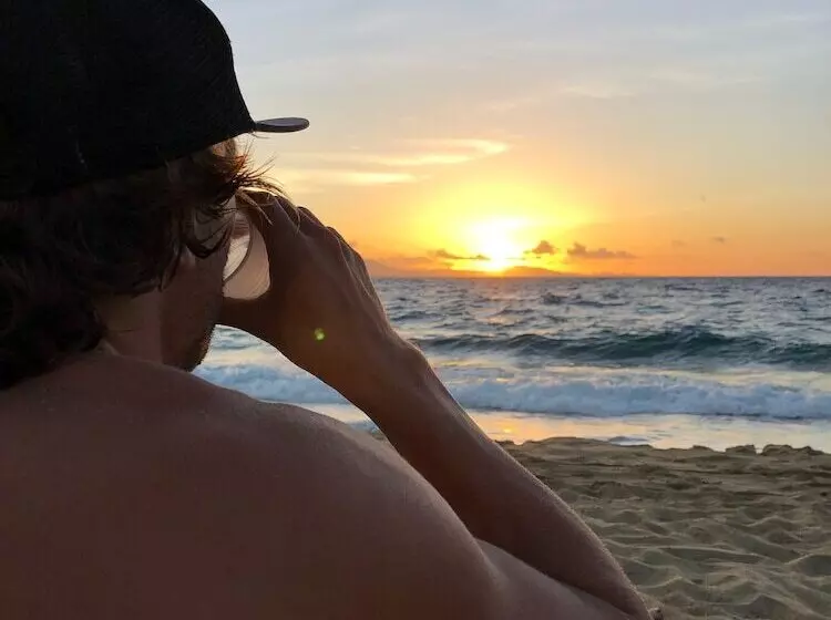 Hotelli Surfbreak B&b