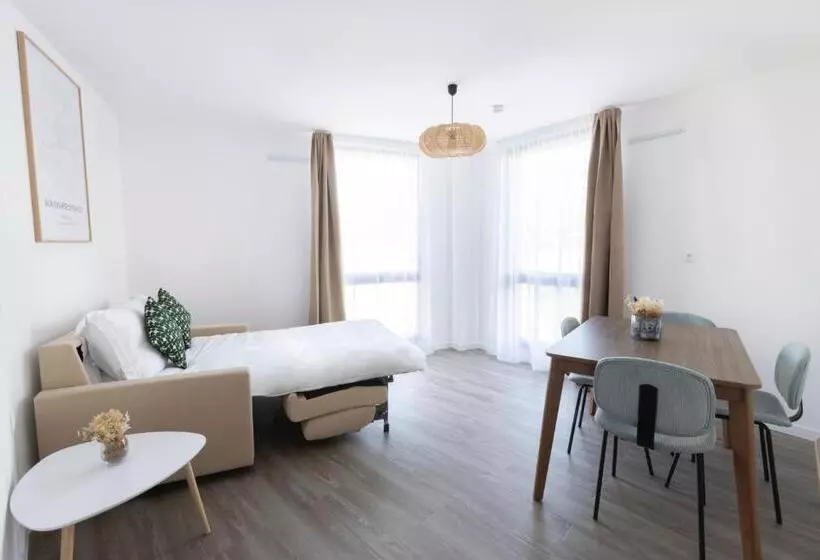 Hotelli The Originals Résidence Aix Schuman