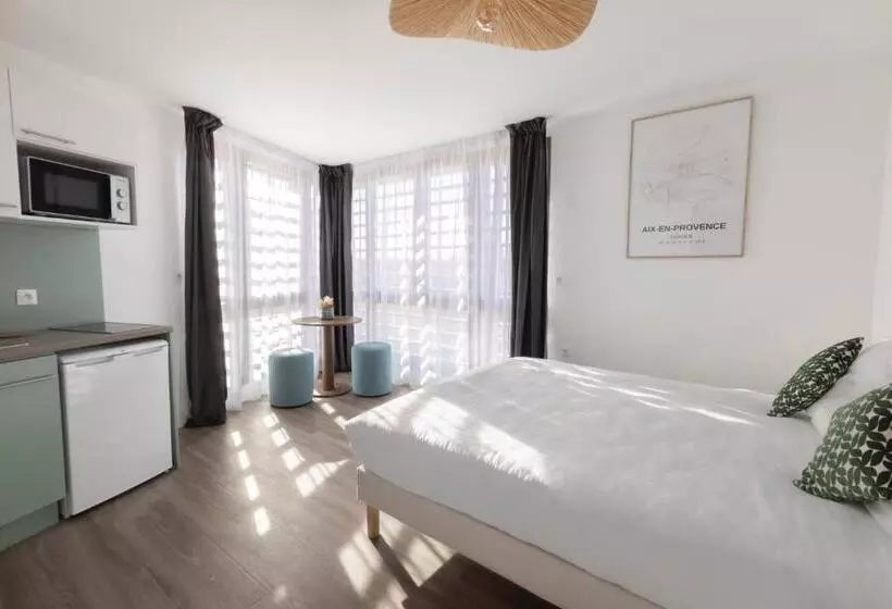 Hotelli The Originals Résidence Aix Schuman