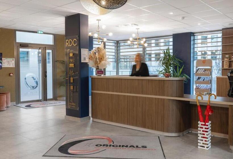 هتل The Originals Résidence Aix Schuman