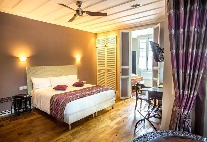 هتل Villa Angélique