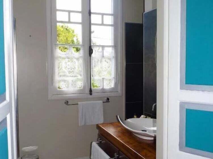 هتل Villa Angélique