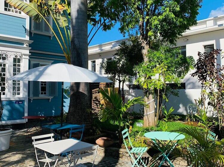 هتل Villa Angélique