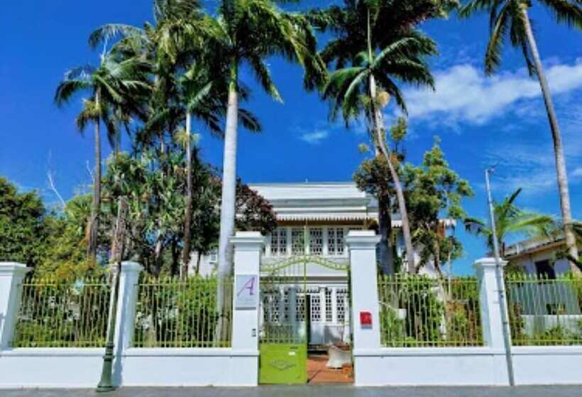 هتل Villa Angélique