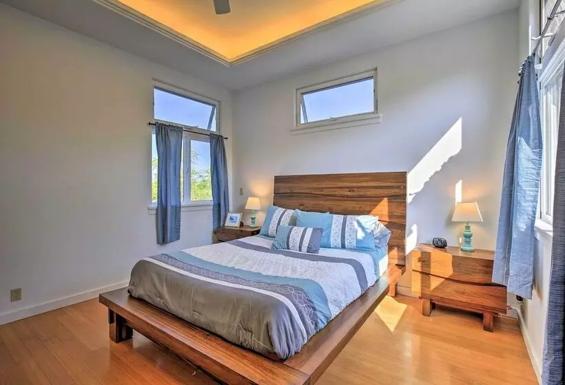 1 Mile To Magic Sands Beach: Kailua Kona Cottage