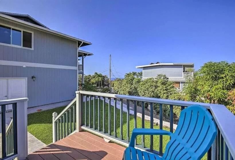 1 Mile To Magic Sands Beach: Kailua Kona Cottage