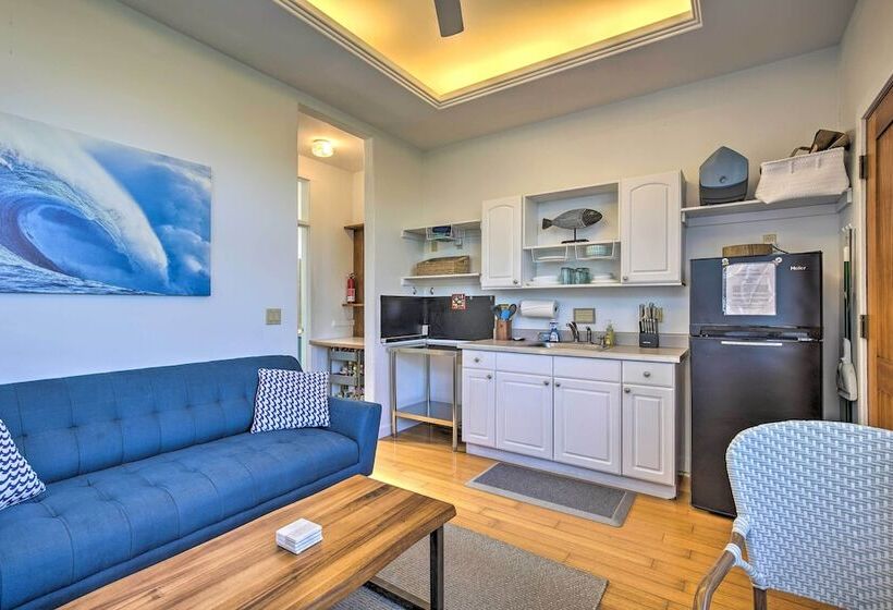 1 Mile To Magic Sands Beach: Kailua Kona Cottage