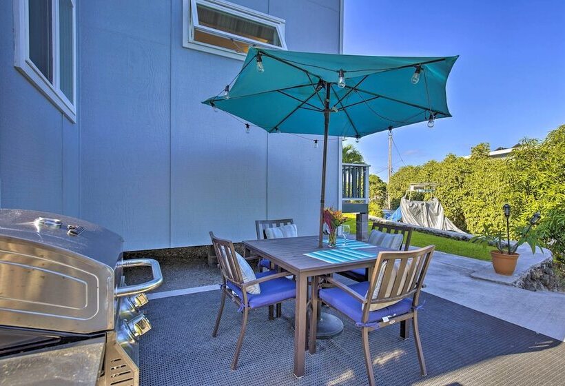 1 Mile To Magic Sands Beach: Kailua Kona Cottage