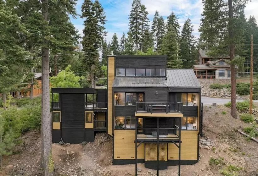 Lake View, Firepit, Game Room Remodeled Lake Tahoe Luxury Cabin By Avantstay