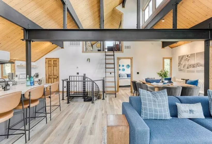 Lake View, Firepit, Game Room Remodeled Lake Tahoe Luxury Cabin By Avantstay