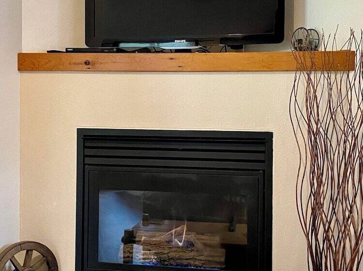 Mountain Shadows Resort