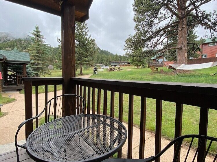 Mountain Shadows Resort