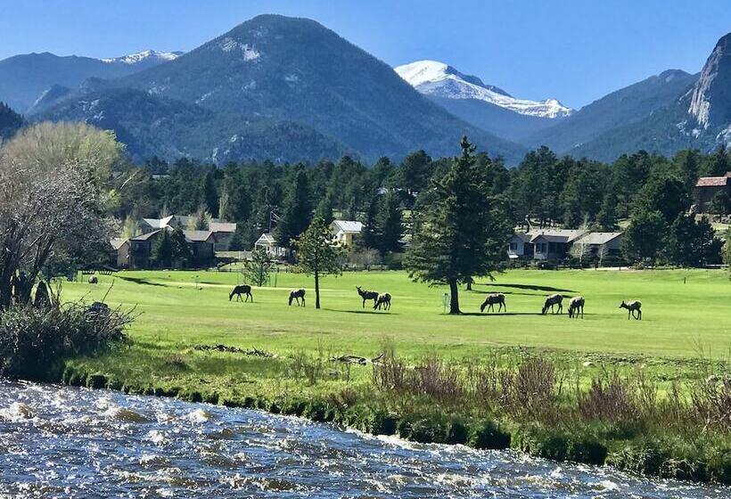 Mountain Shadows Resort