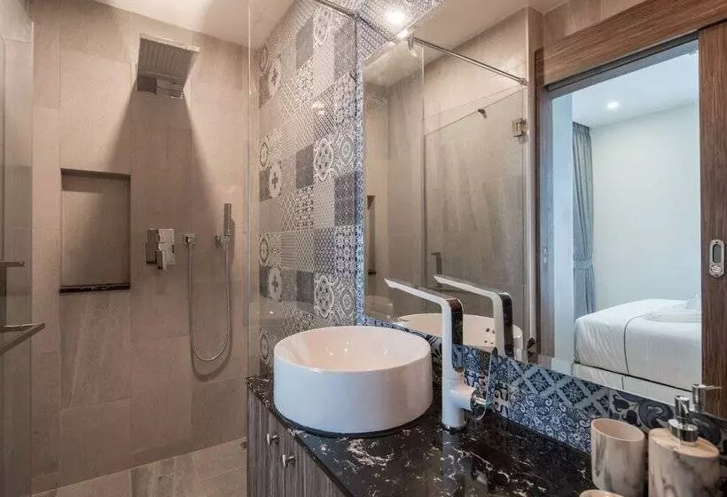 Palmyrah Surin Beach Residence