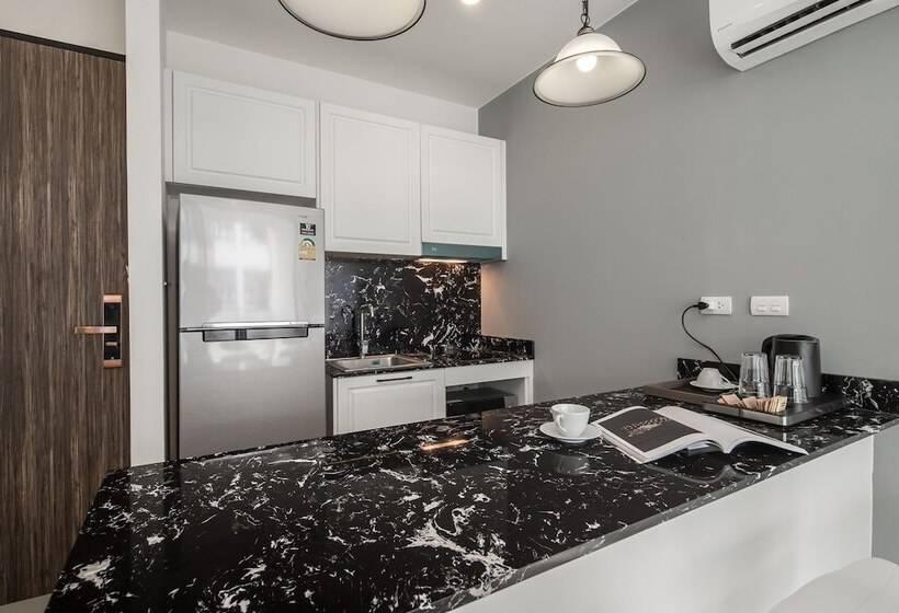 Palmyrah Surin Beach Residence