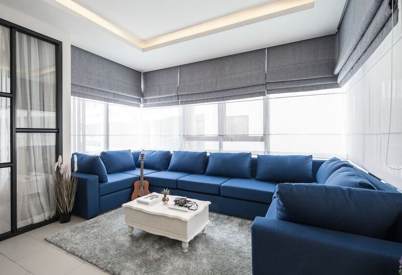 Palmyrah Surin Beach Residence