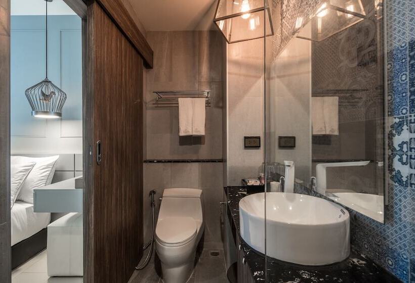 Palmyrah Surin Beach Residence