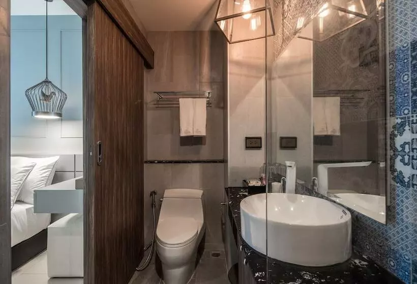 Palmyrah Surin Beach Residence