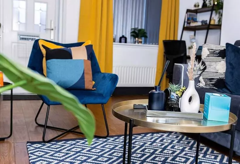 اقامتگاه Cosy 2bedroom House Perfect For Long & Short Stay