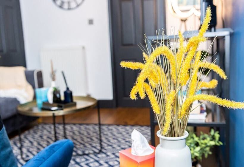 إقامة Cosy 2bedroom House Perfect For Long & Short Stay