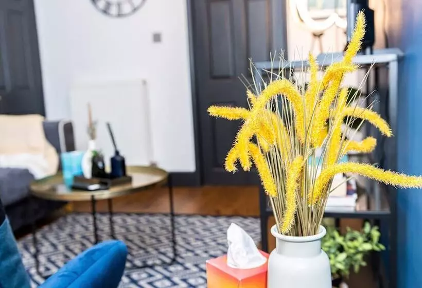 اقامتگاه Cosy 2bedroom House Perfect For Long & Short Stay