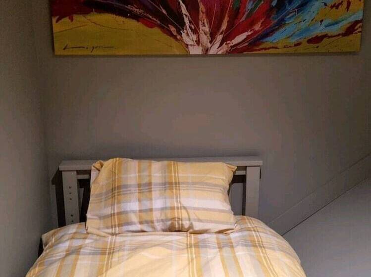 إقامة Remarkable 3 Bed House In Chelmsford