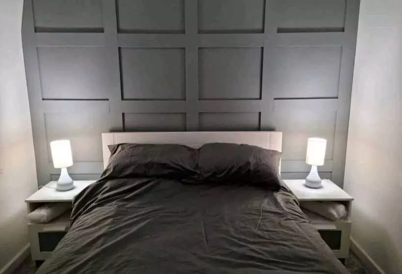 Residenssi Remarkable 3 Bed House In Chelmsford